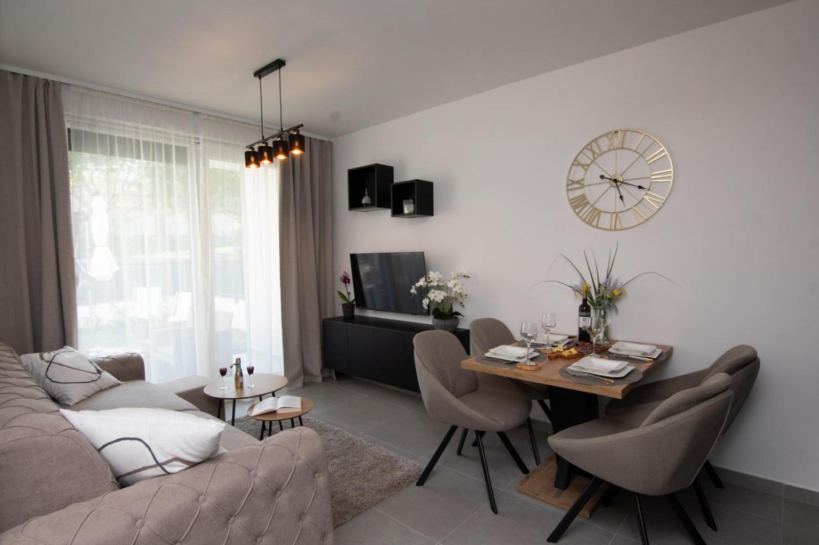 Studio Apartman Apollonia Sinj Kültér fotó