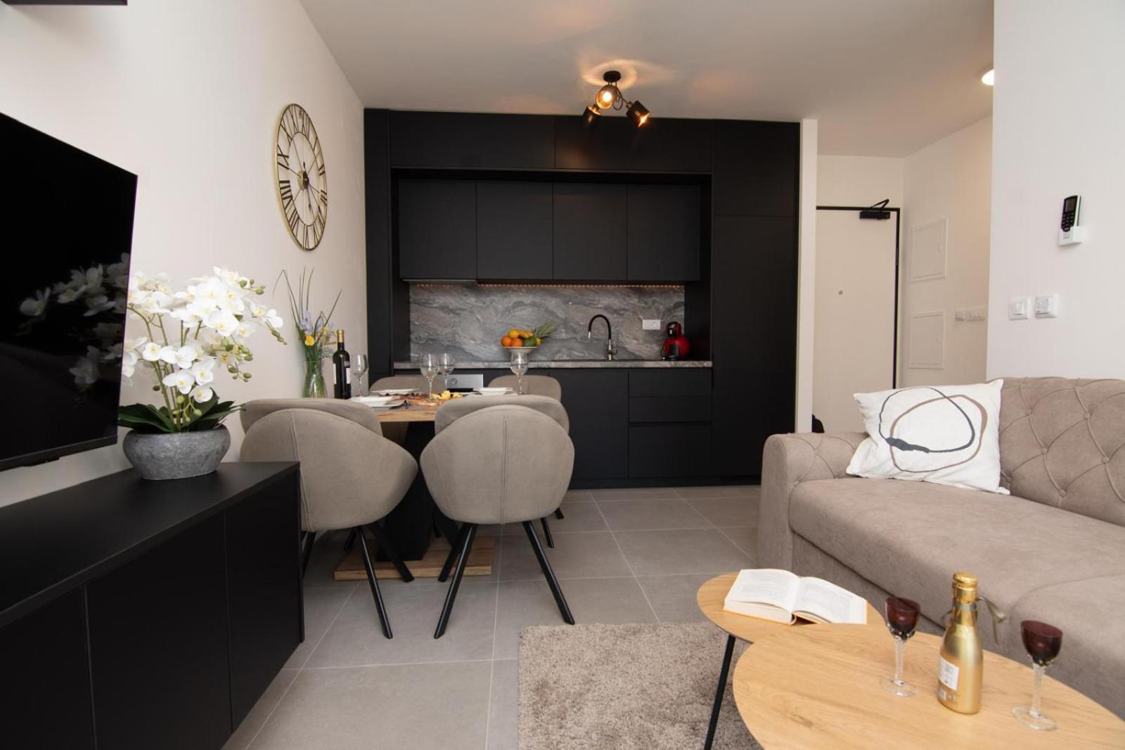 Studio Apartman Apollonia Sinj Kültér fotó