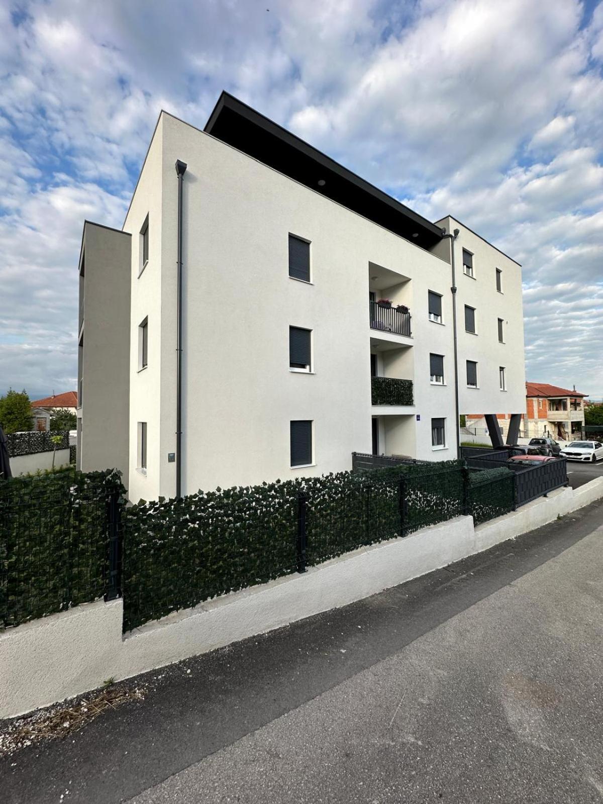 Studio Apartman Apollonia Sinj Kültér fotó